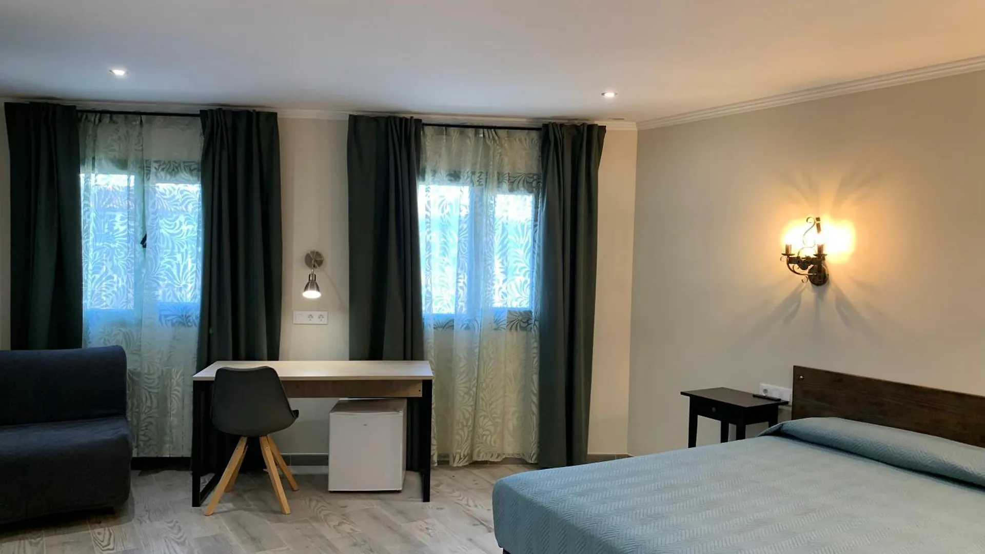 Hostal Milana Girona