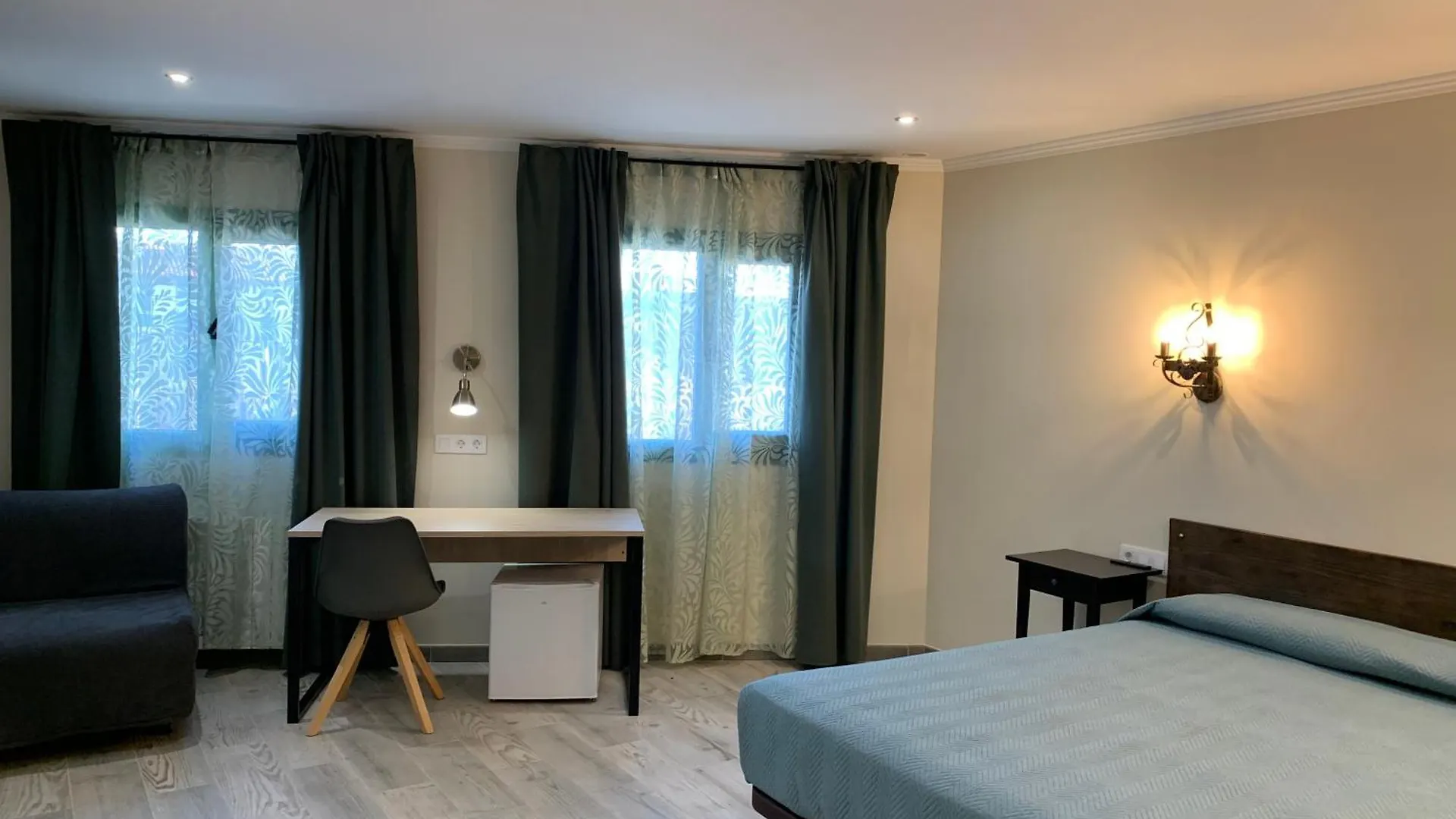 Hostal Milana Girona