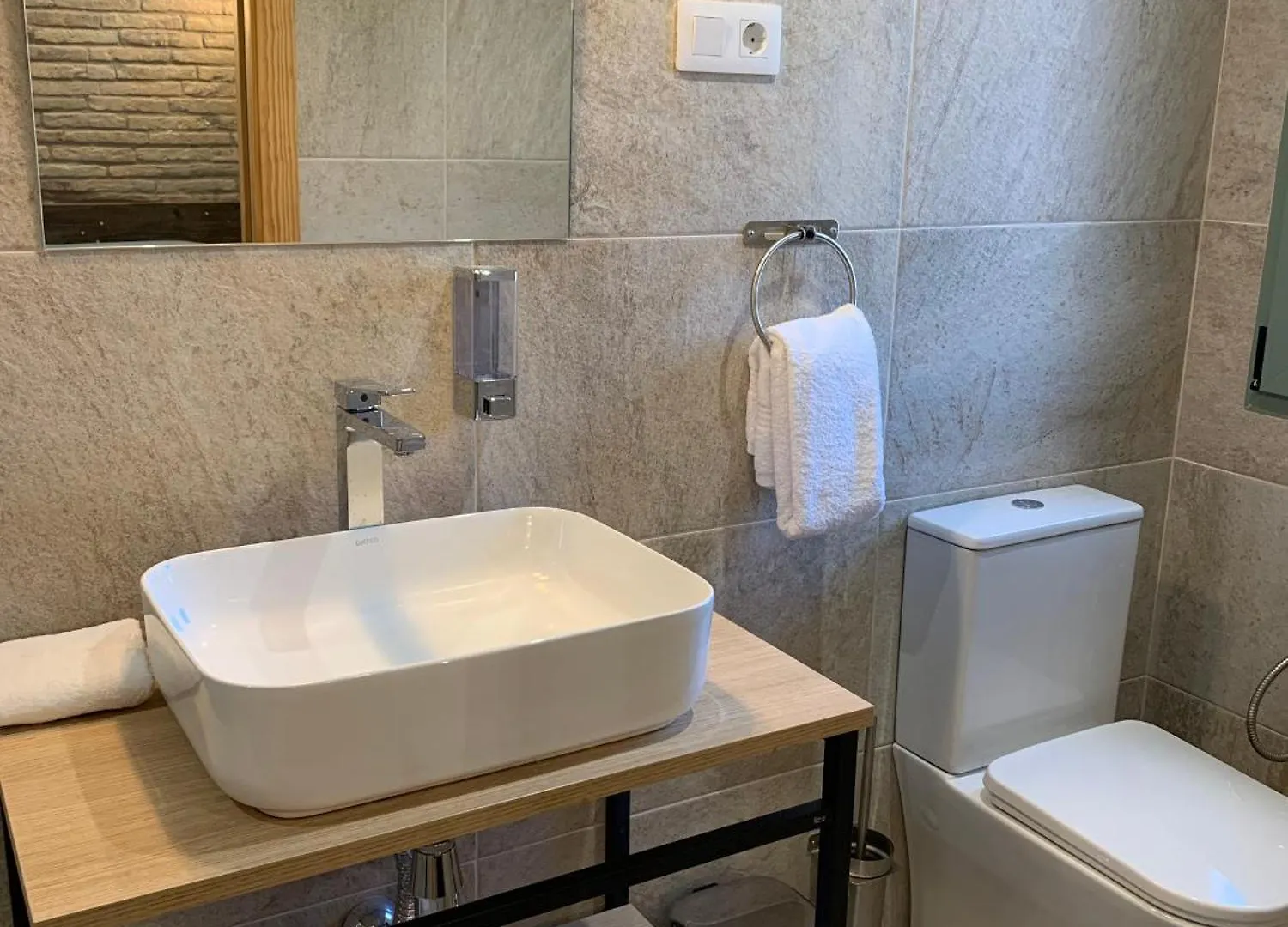 Hostal Milana Girona